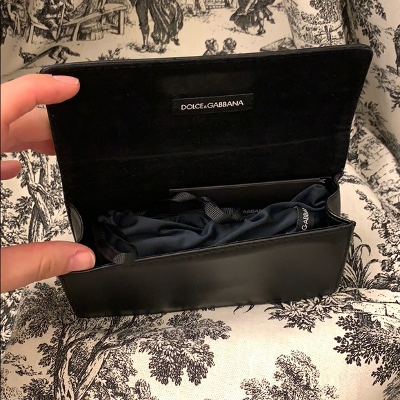 Dolce & Gabbana Sunglasses - Picture 4 of 8